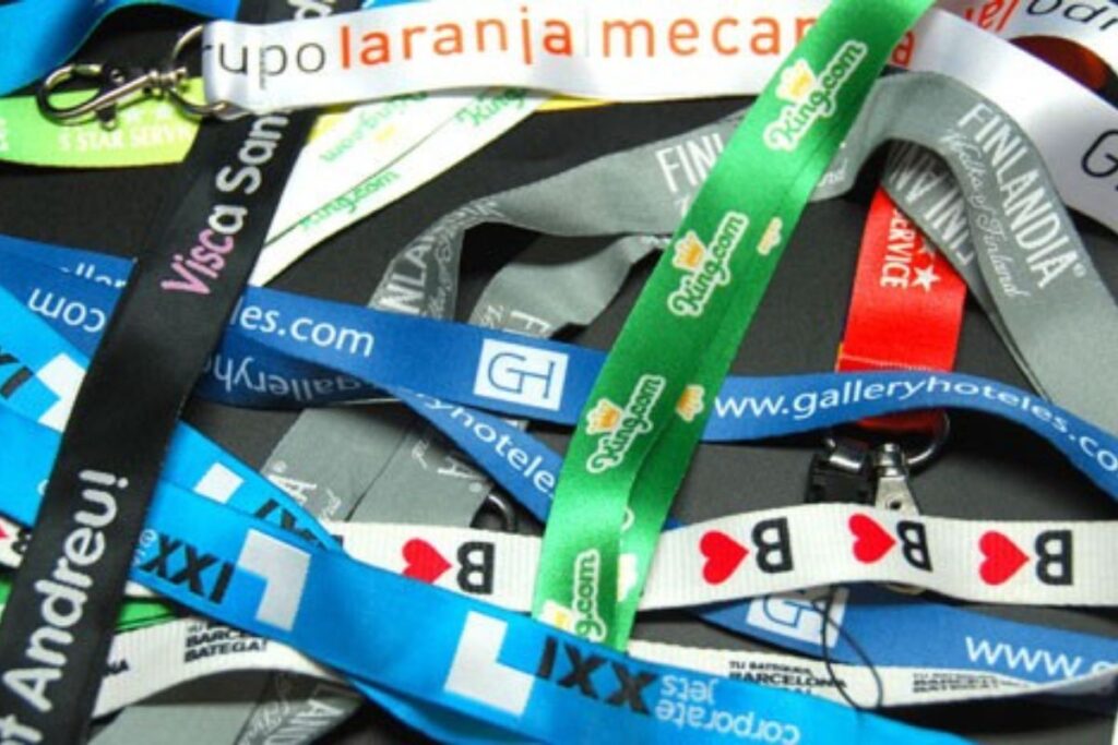 Lanyards totalmente personalizados